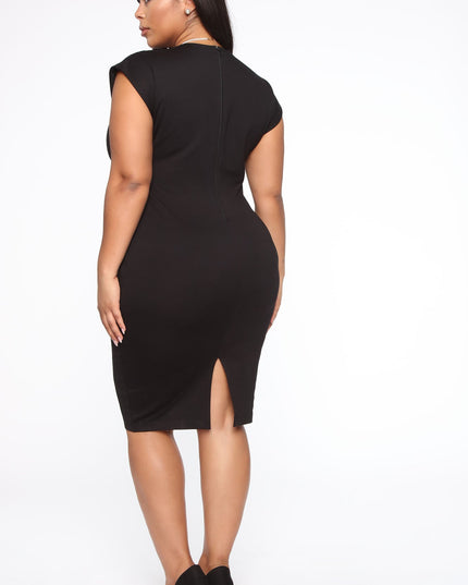 Fashion Nova CEO Moves Body Sculpting Women's Midi Dress