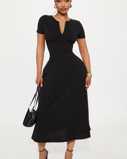 Fashion Nova Charolette Short Sleeve Women's Midi Dress