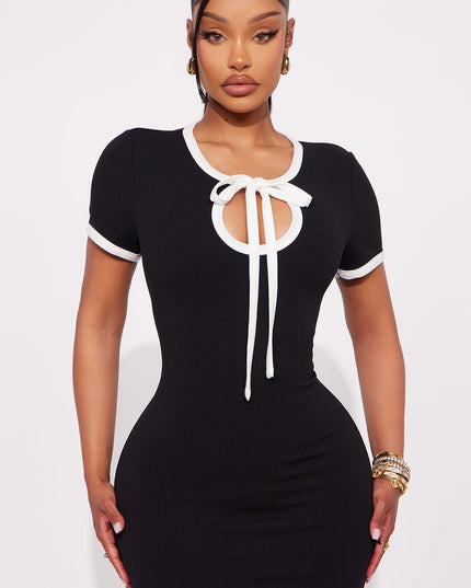Fashion Nova Set The Bar Short Sleeve Women's Midi Dress