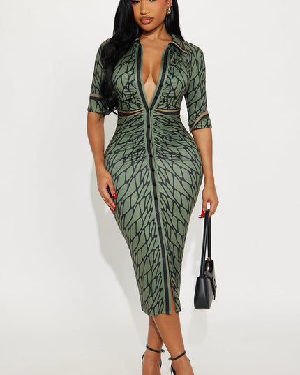 Fashion Nova Skyla Collar Ruched Women's Midi Dress